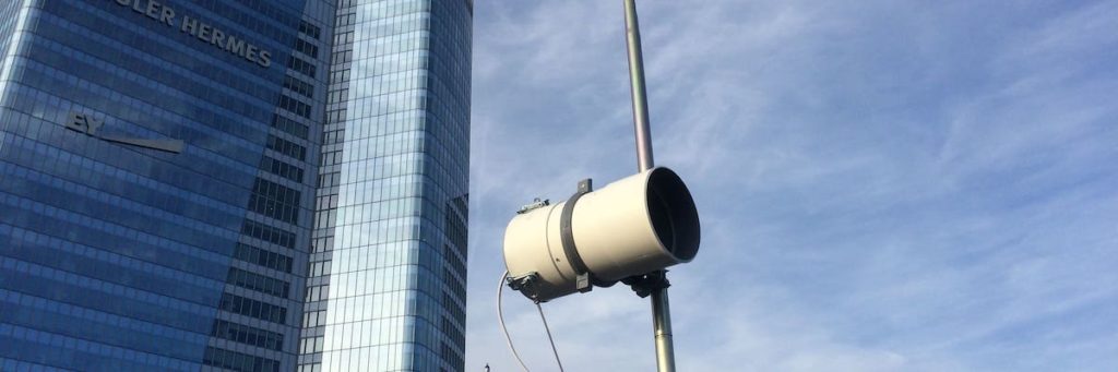 Boxe TimeLapse Go' devant la tour Euler Hermès - La Défense